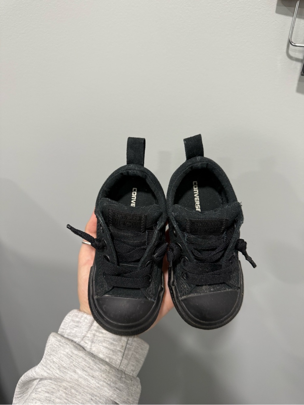 Infant black converse shoes size 6
